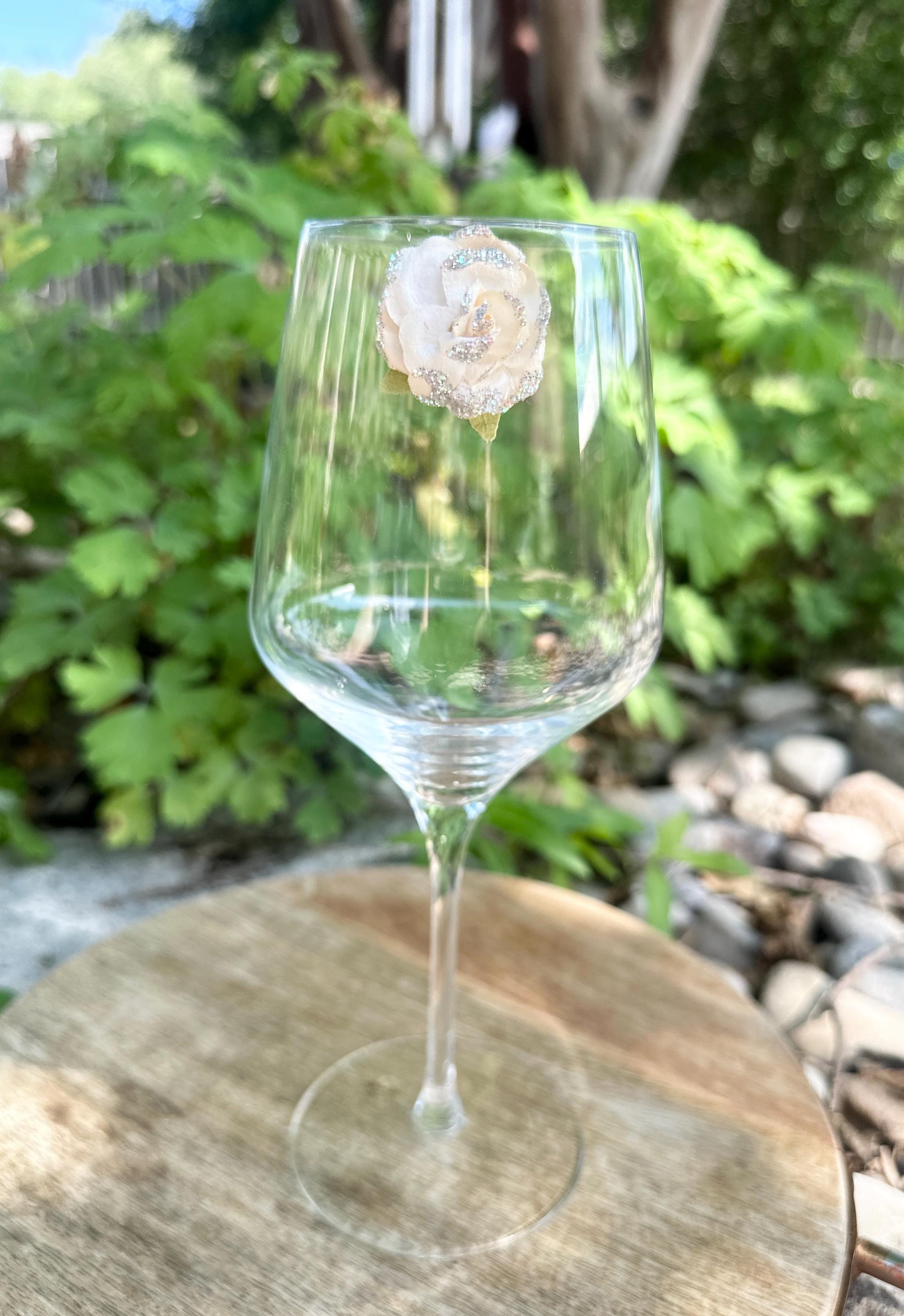Floral Magnetic Wine Charms, Sparkling Drink Markers, Wedding Favors, Hostess Gift