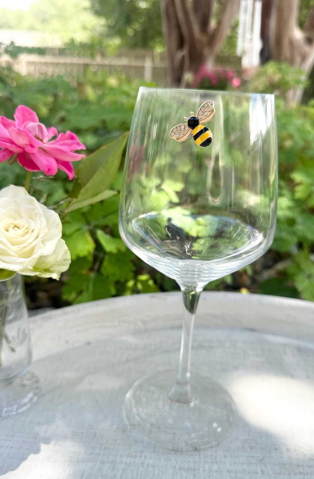 Floral Magnetic Wine Charms, Sparkling Drink Markers, Wedding Favors, Hostess Gift, Set of 6