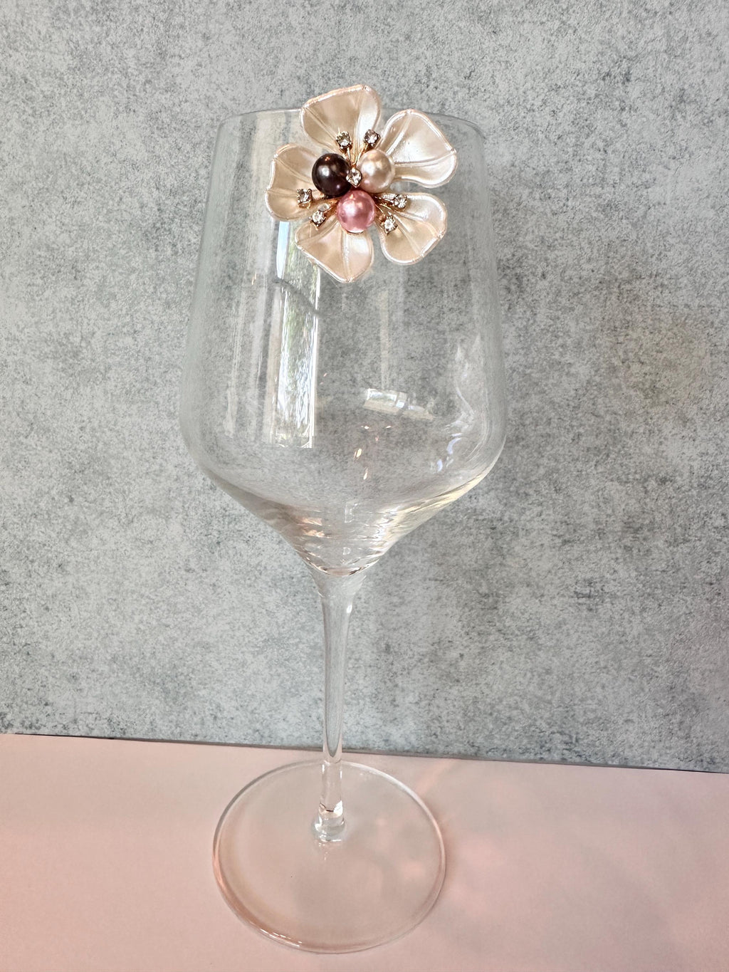 Floral Magnetic Wine Charms, Sparkling Drink Markers, Wedding Favors, Hostess Gift