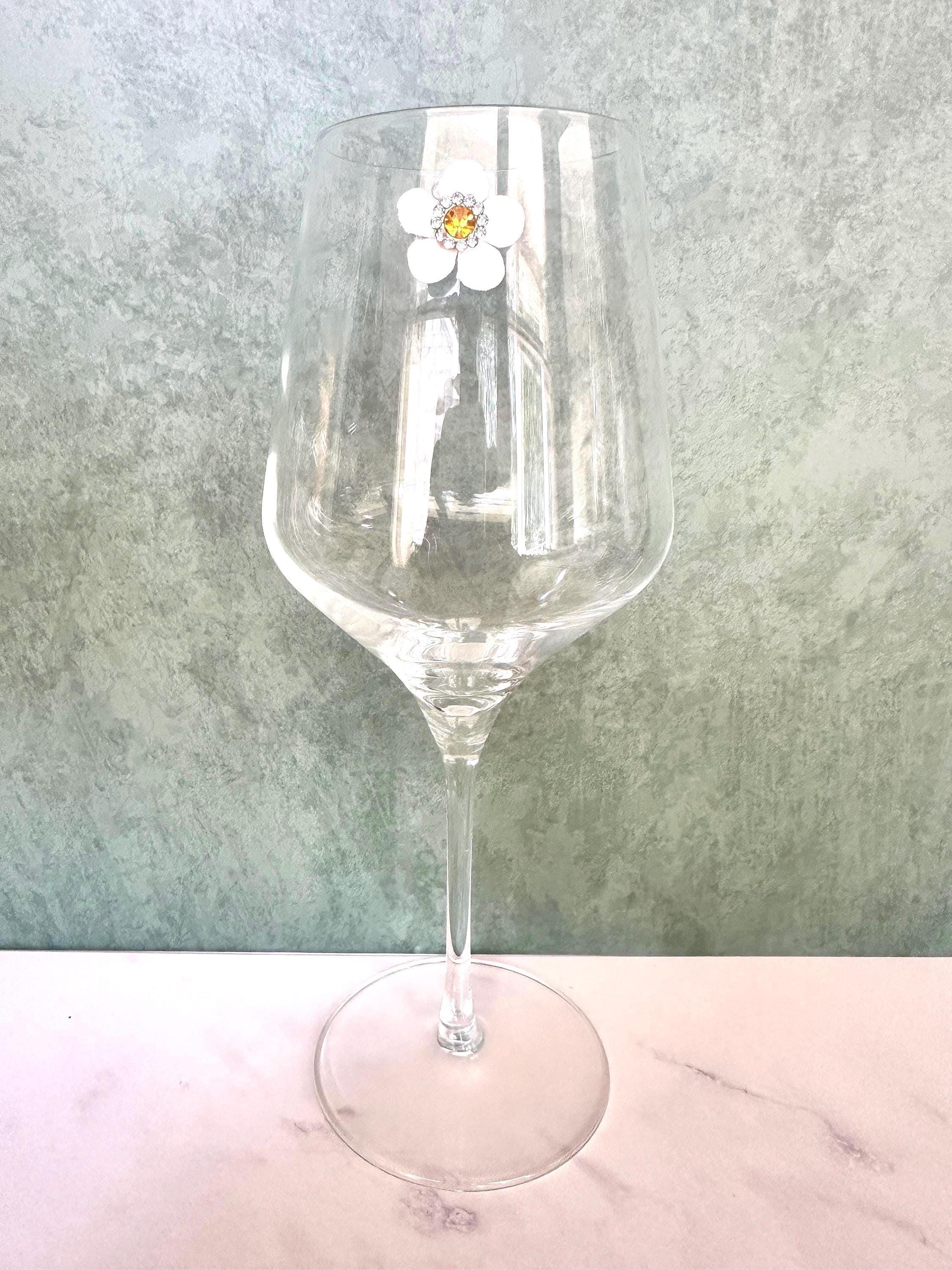 Floral Magnetic Wine Charms, Sparkling Drink Markers, Wedding Favors, Hostess Gift, Set of 6