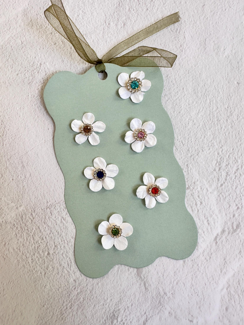 Floral Magnetic Wine Charms, Sparkling Drink Markers, Wedding Favors, Hostess Gift, Set of 6