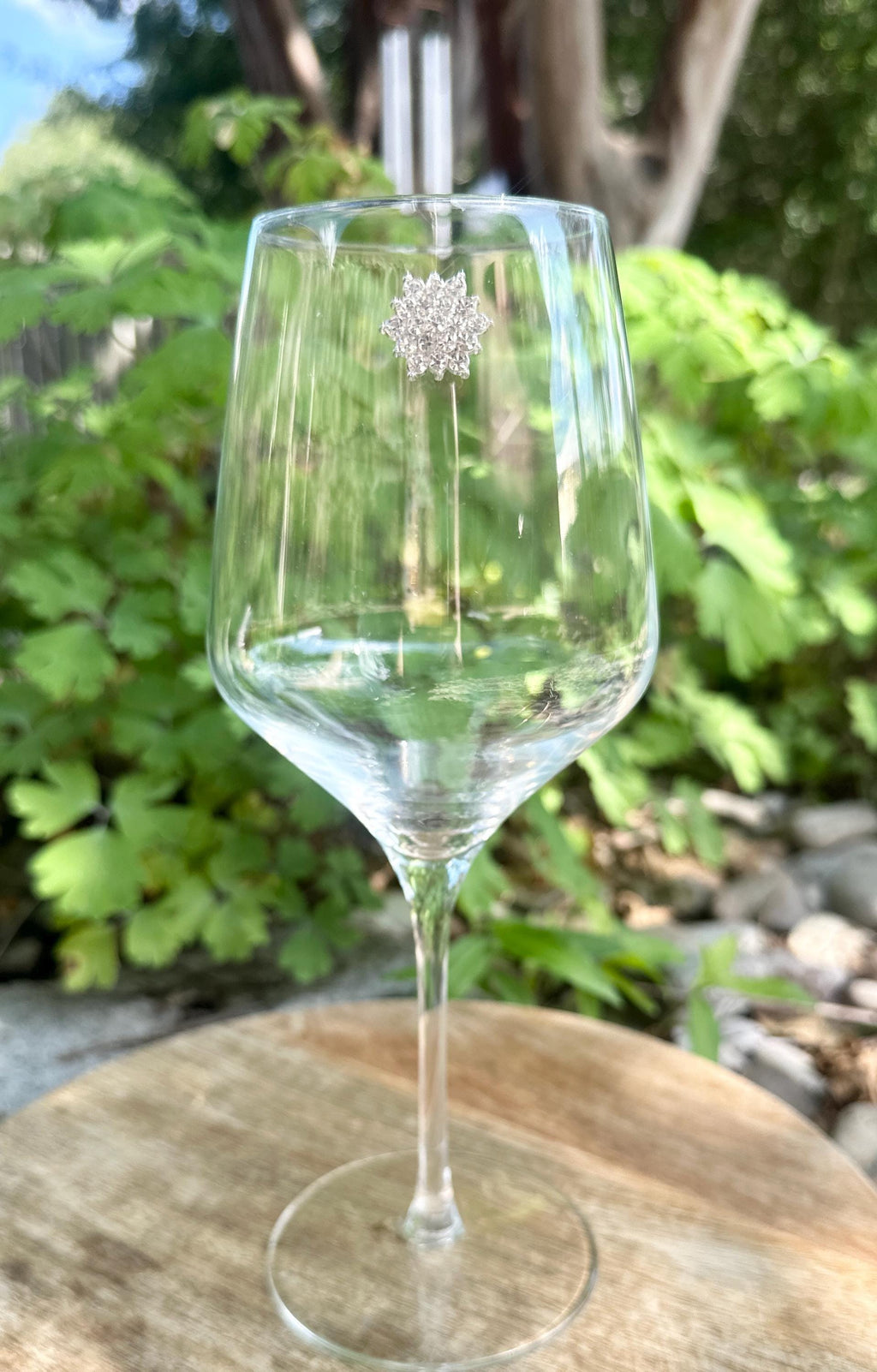 Floral Magnetic Wine Charms, Sparkling Drink Markers, Wedding Favors, Hostess Gift