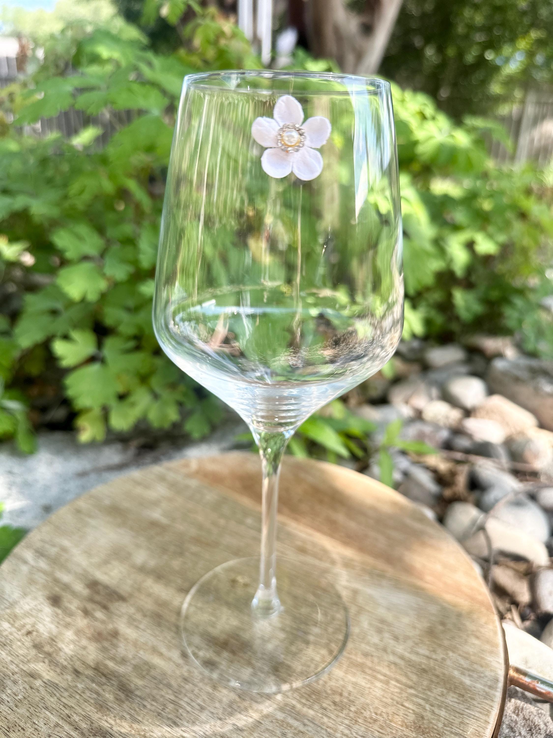 Floral Magnetic Wine Charms, Sparkling Drink Markers, Wedding Favors, Hostess Gift