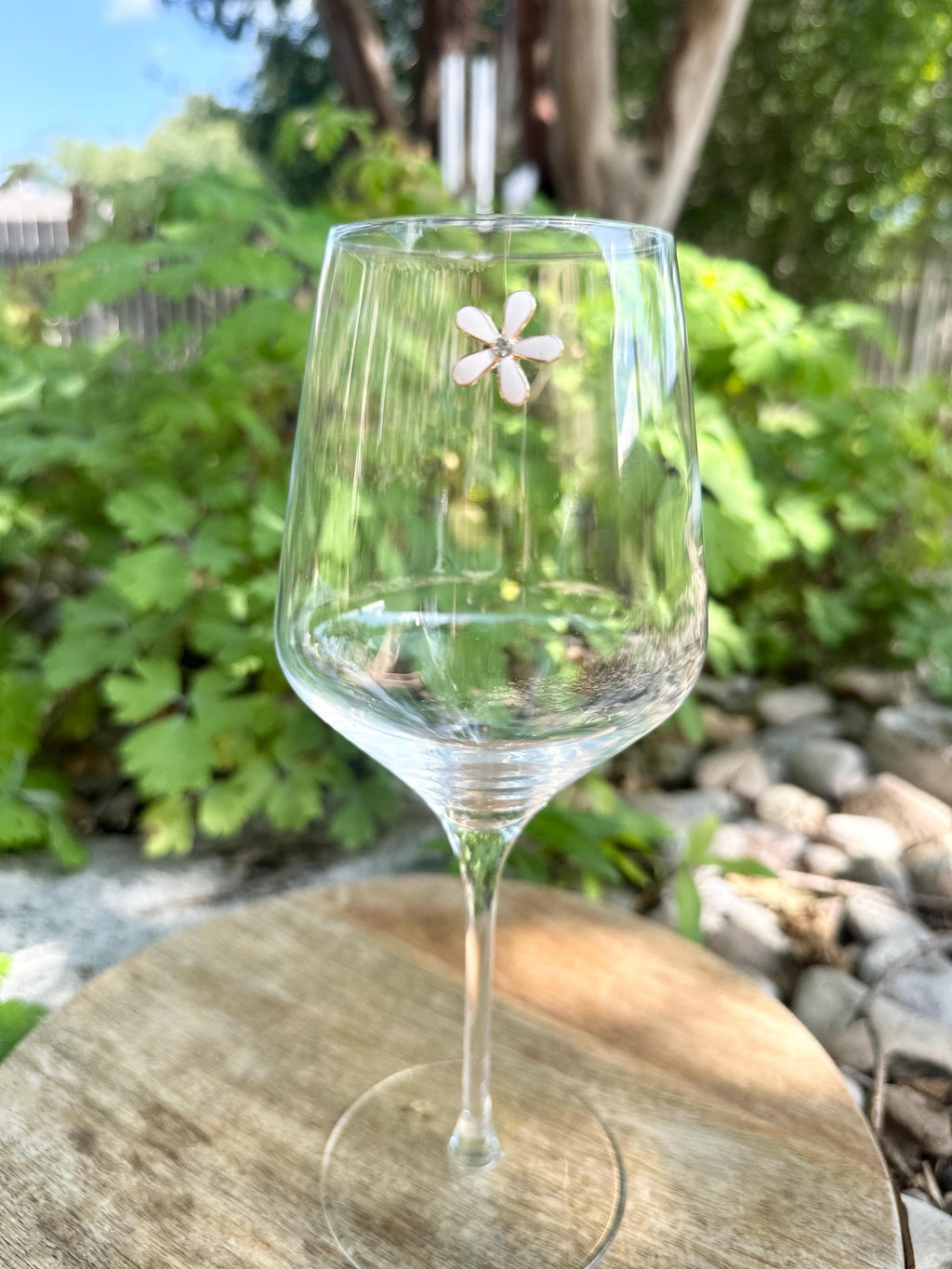 Floral Magnetic Wine Charms, Sparkling Drink Markers, Wedding Favors, Hostess Gift