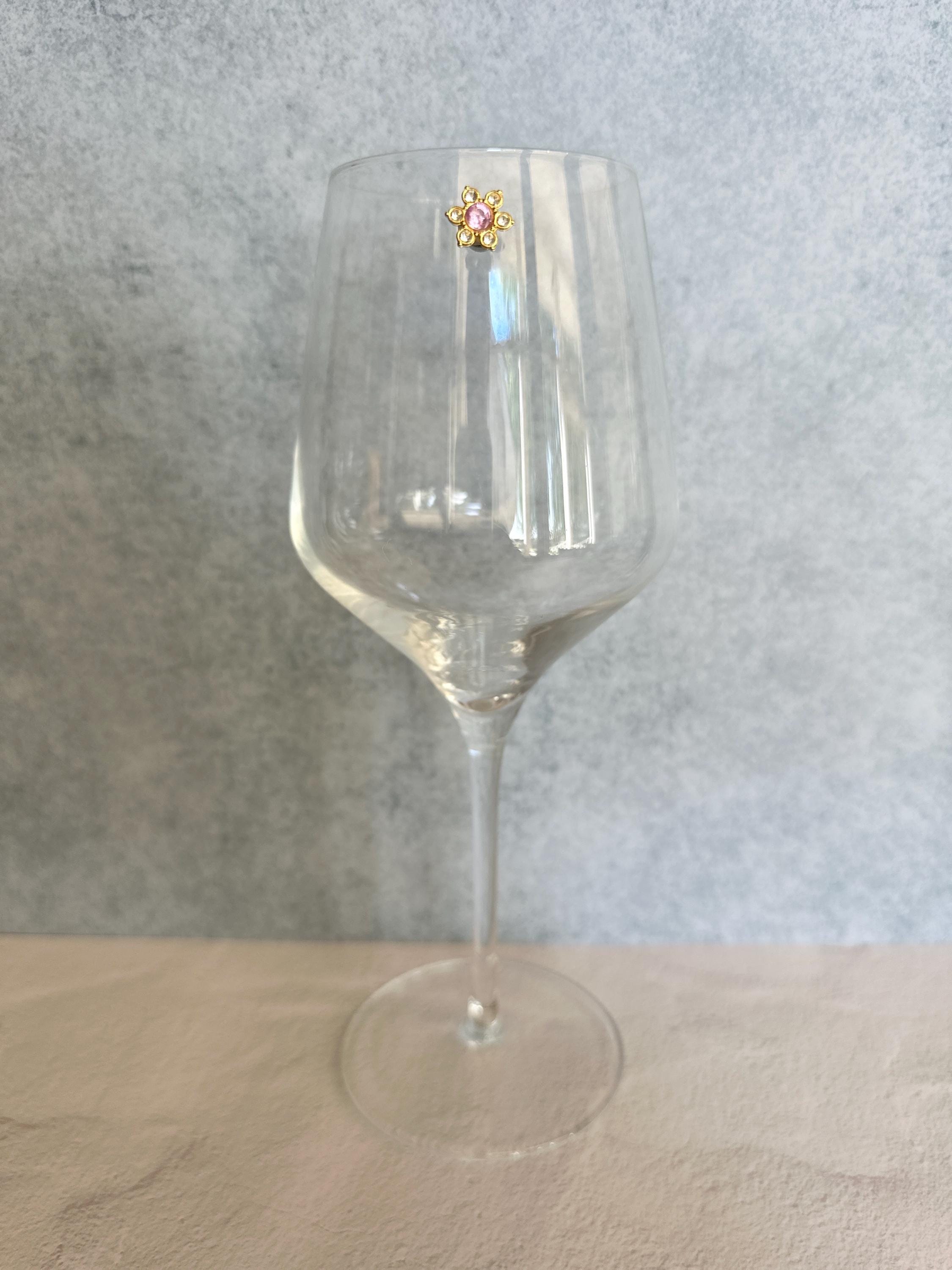 Floral Rhinestone Magnetic Wine Charms: Crystal Glass Drink Markers (Set of 8)