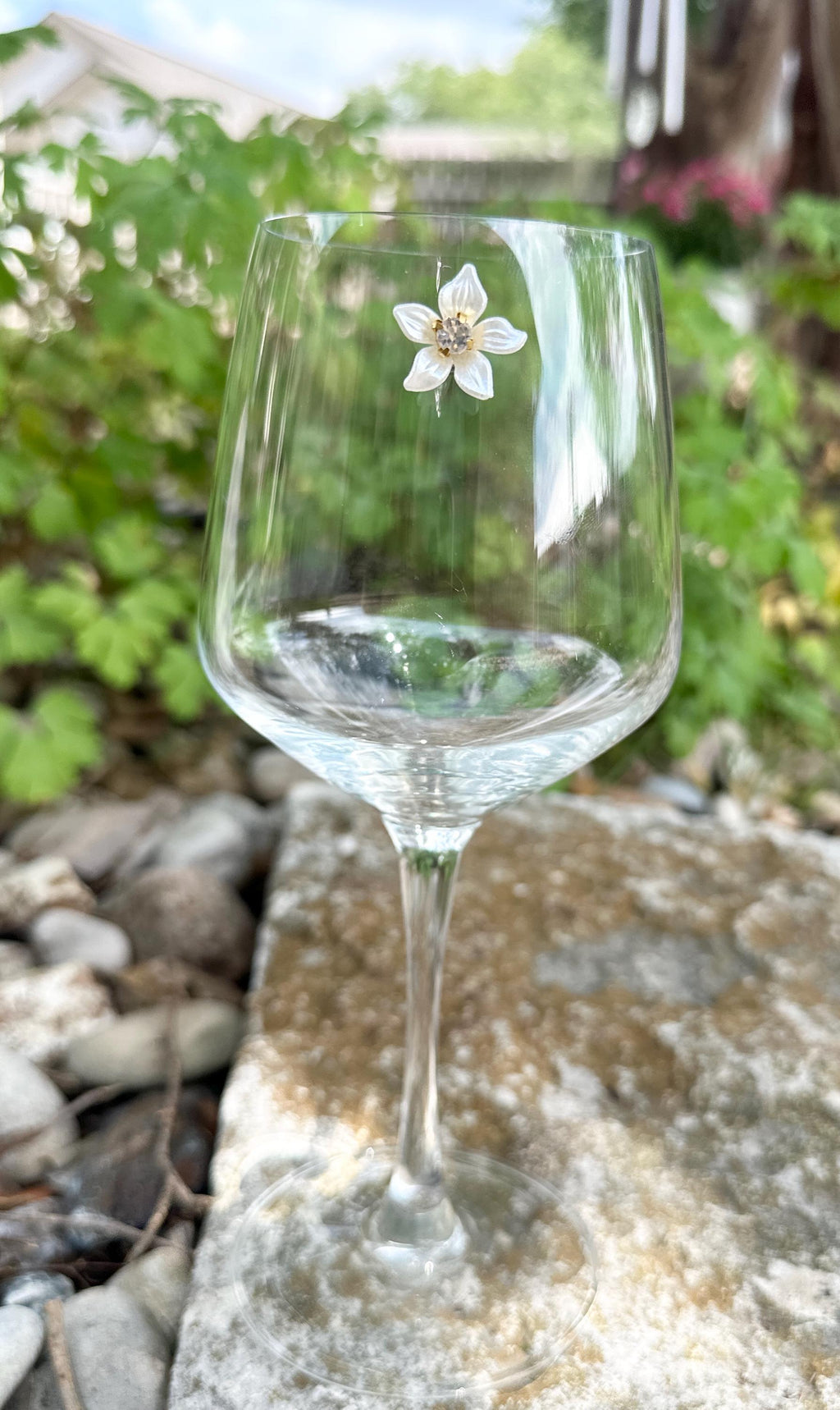 Floral Magnetic Wine Charms, Sparkling Drink Markers, Wedding Favors, Hostess Gift