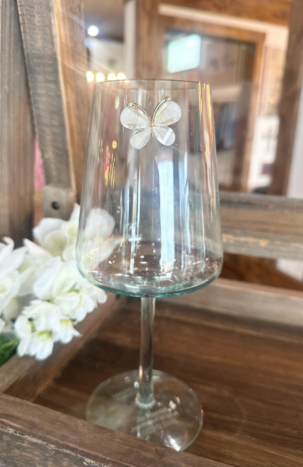 Neutral Pearl and Floral Wine Charms, Drink Markers, Hostess/ Wedding Gifts, Bridesmaids Iseas
