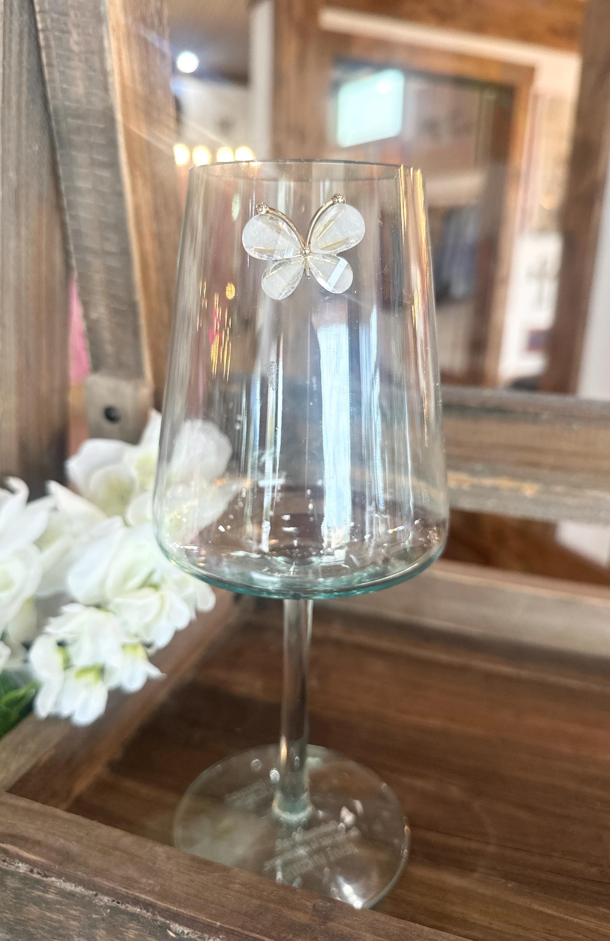 Neutral Pearl and Floral Wine Charms, Drink Markers, Hostess/ Wedding Gifts, Bridesmaids Iseas