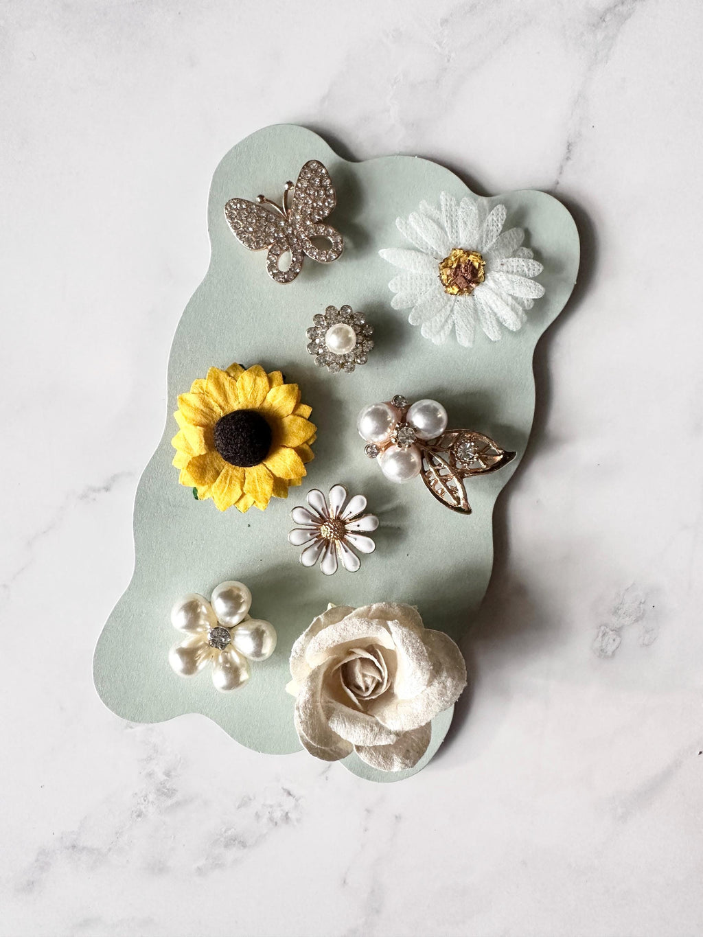 Floral Magnetic Wine Charms: Wedding Favors, Party Drink Markers, Sunflower Rose Butterfly Set