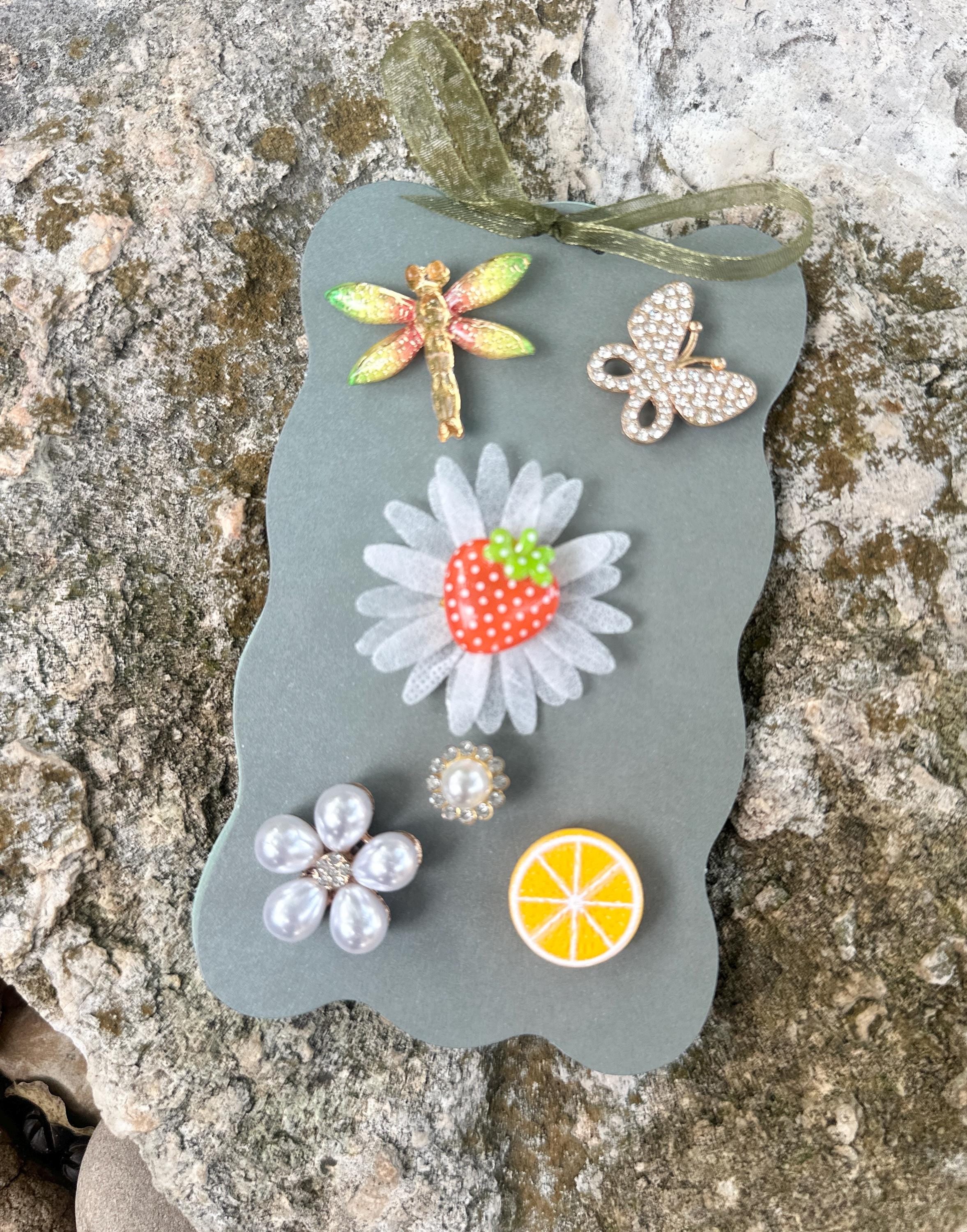 Floral Magnetic Wine Charms, Sparkling Drink Markers, Wedding Favors, Hostess Gift, Lemons, Strawberries