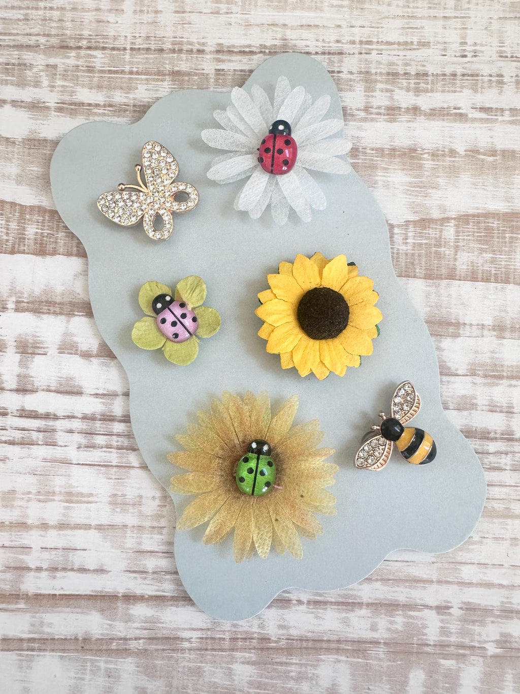 Floral Wine Charms, Sparkling Drink Markers, Wedding Favors, Hostess Gift, Sunflower, Lady Bugs